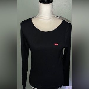 Levi’s large long sleeve black top basic black
